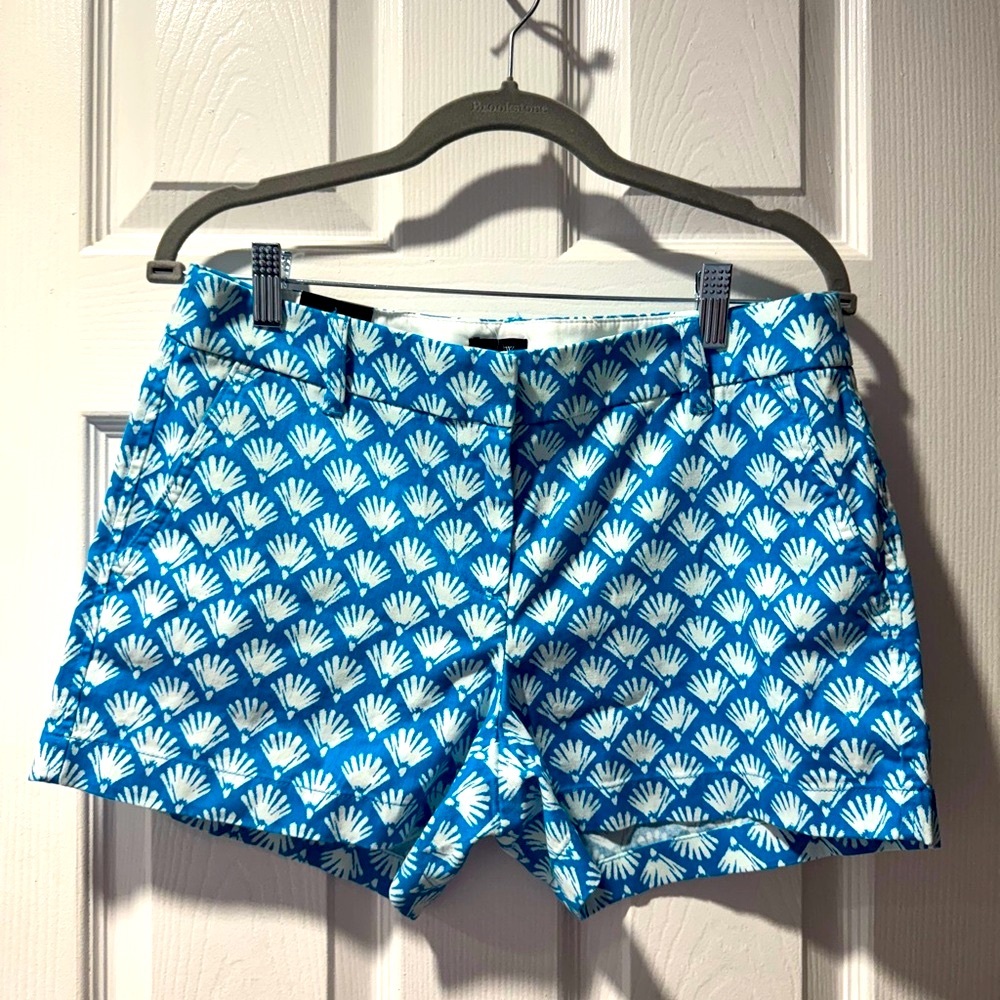 J Crew Chino Shorts - 3.5” Size 6- Blue and White Patterned Women's Shorts